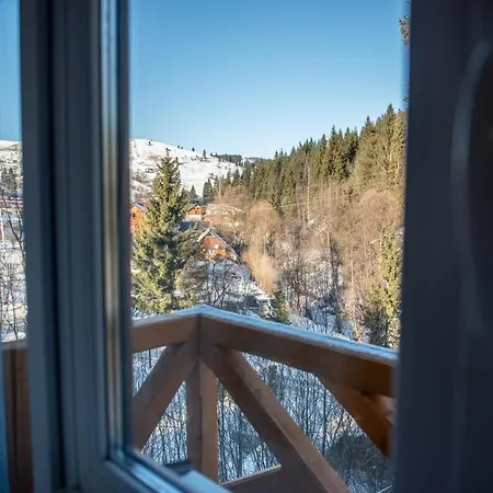 Inn Bratkivchanka Yablunytsya